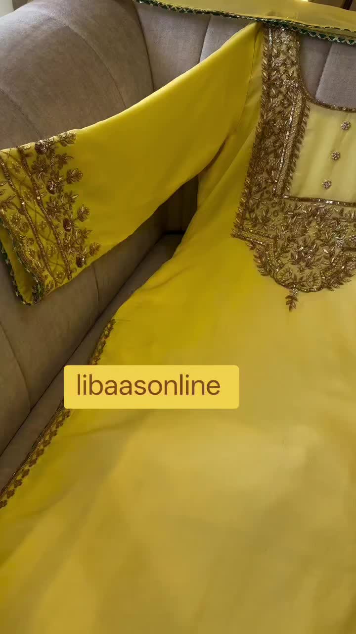 @ਲਿਬਾਸ by ਕੌਰ