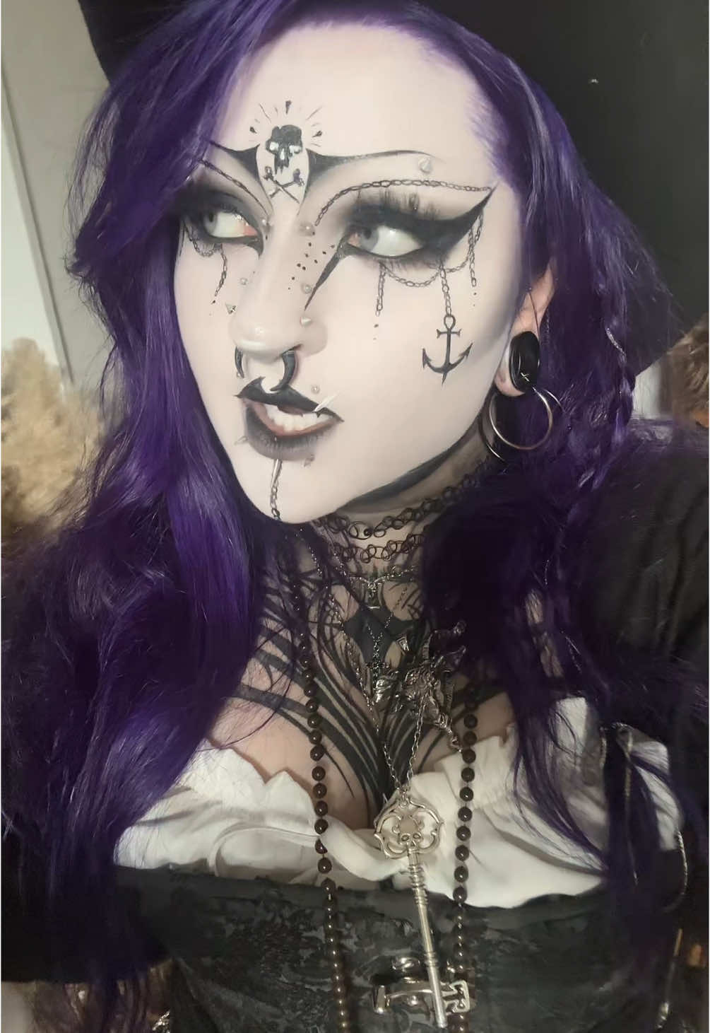 @☠︎︎𝘪𝘴𝘴𝘺☠︎︎