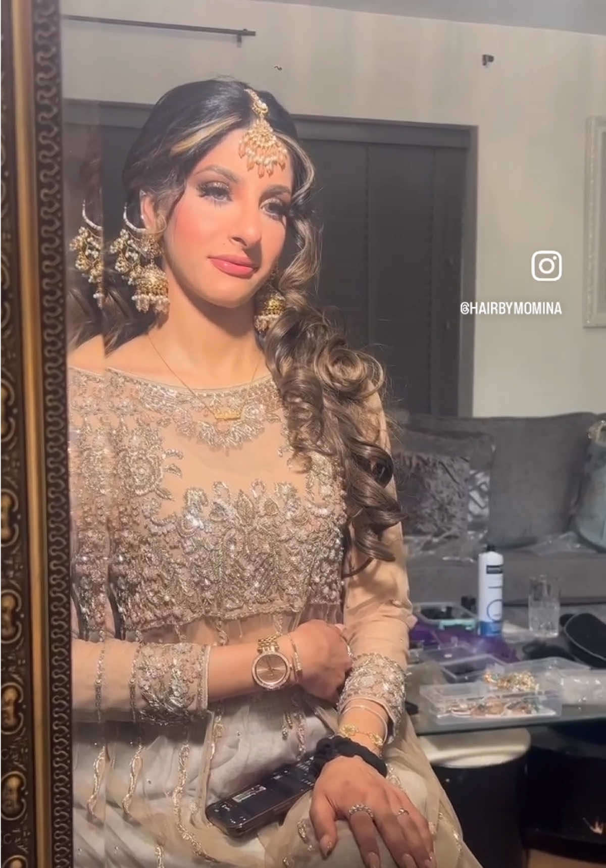 @hairbymomina