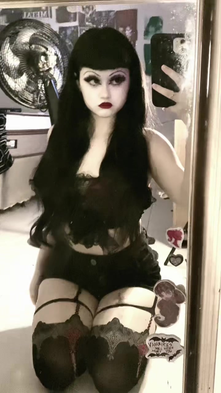 @୨ৎ─sirenbettyvmp🖤ྀི