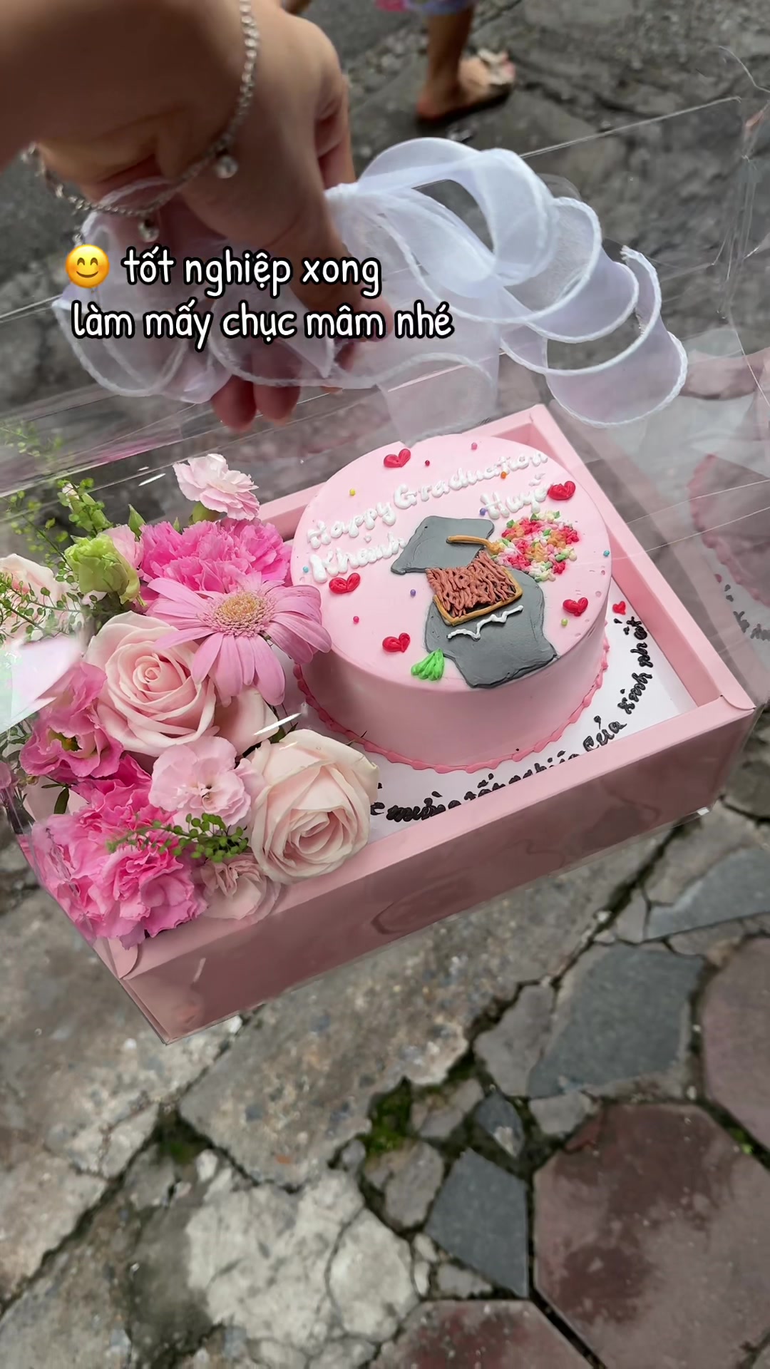 @Tiệm b&aacute;nh hoa Henzy