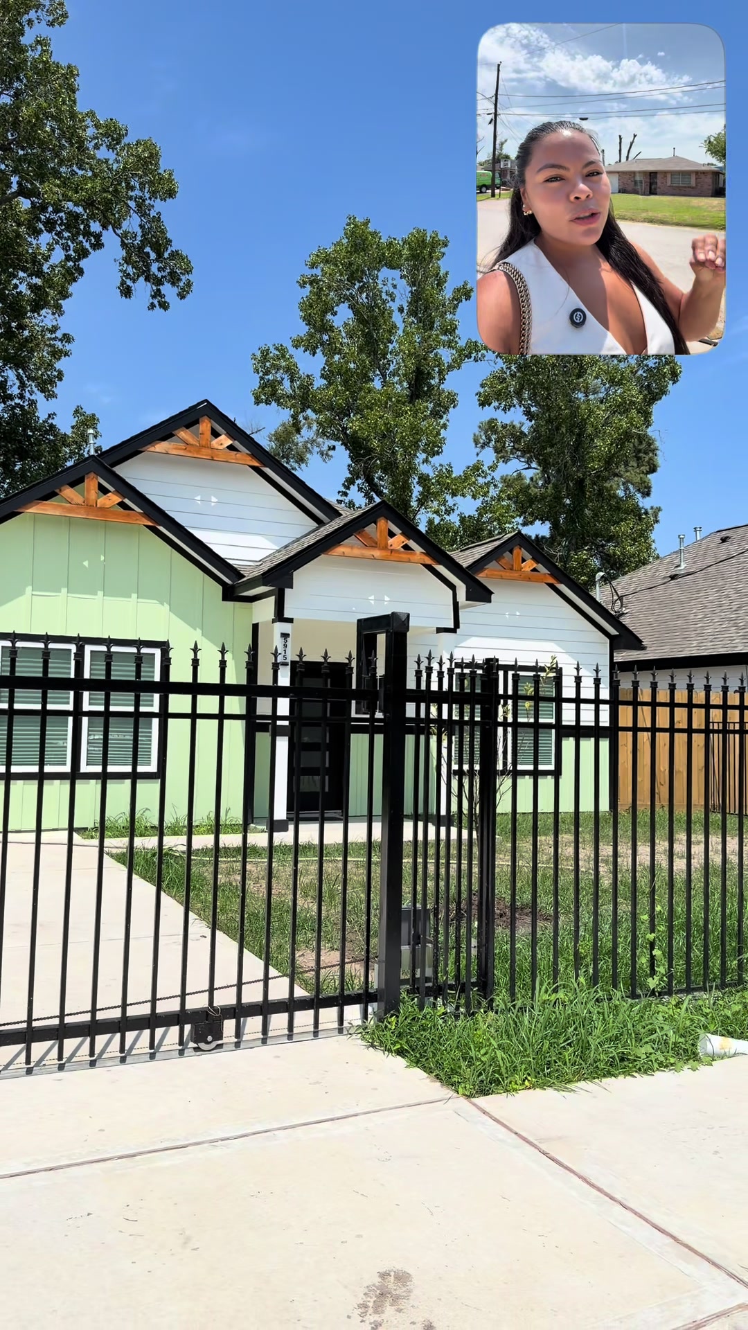 @Candi D&iacute;az REALTOR&reg;