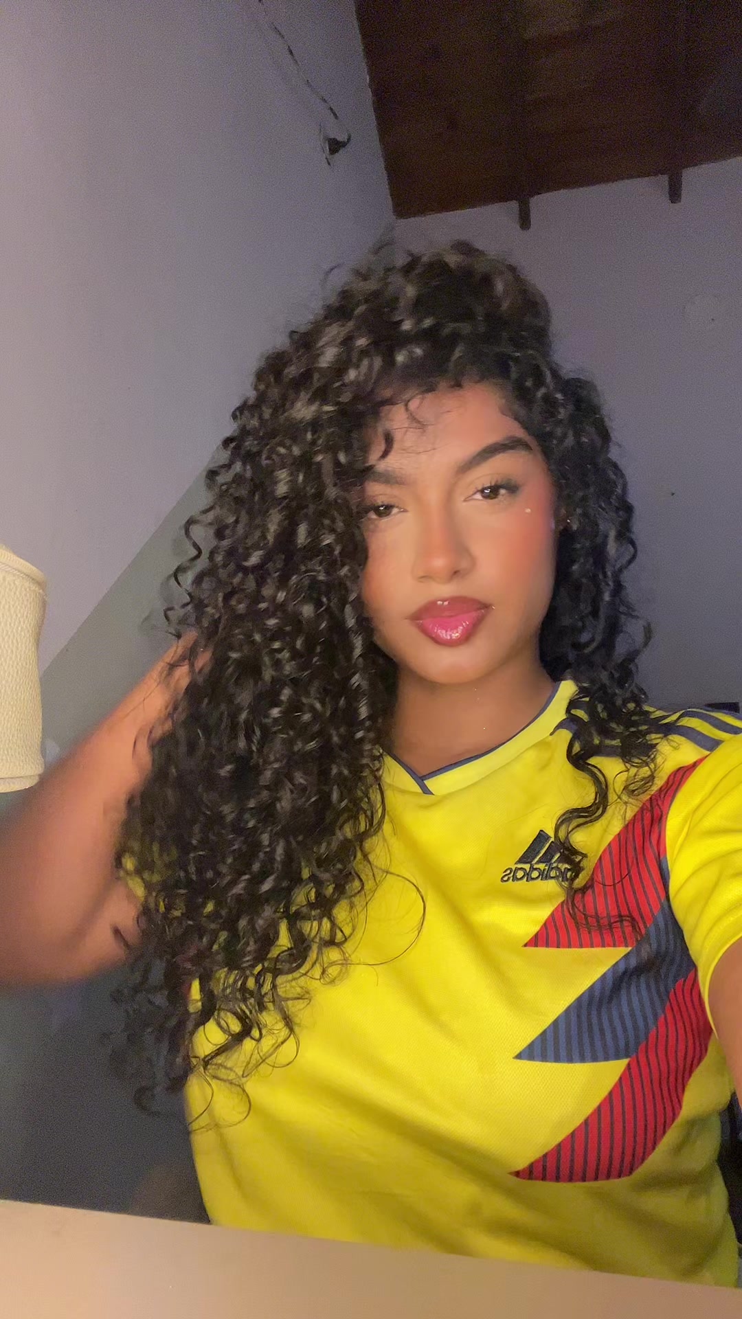 @JULIANA