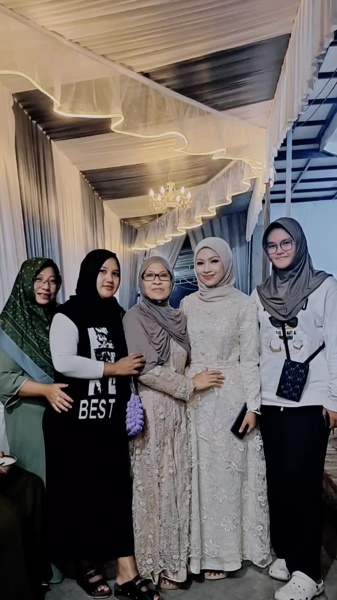@ibue kak.wa,Adek Raisa&Rania