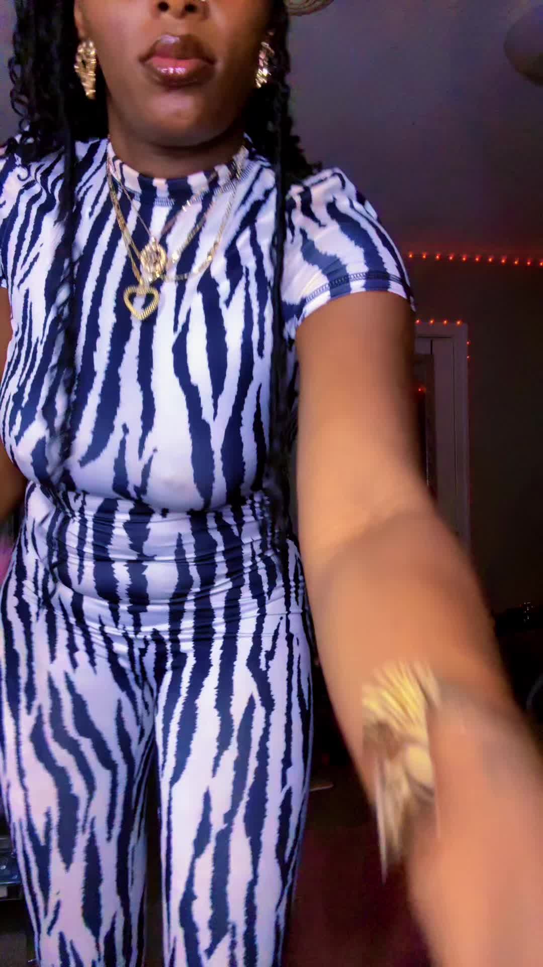 @Tyy🫦