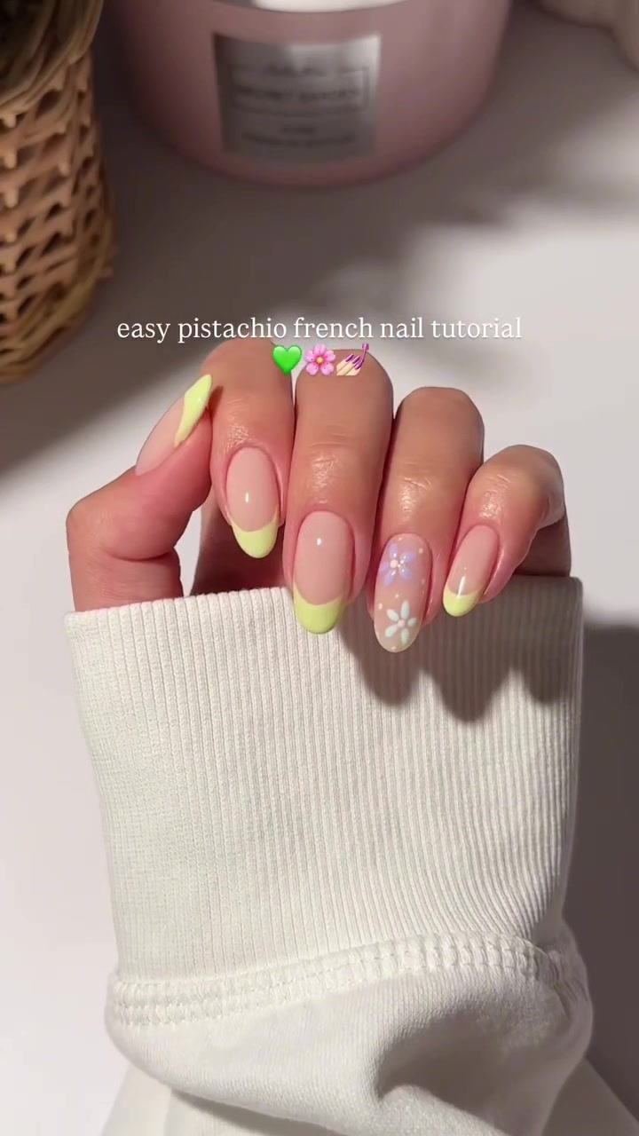 @Daily Nail Inspo Curated ✨️