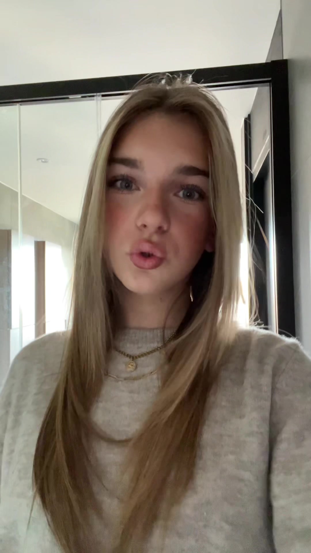 @loissrrx