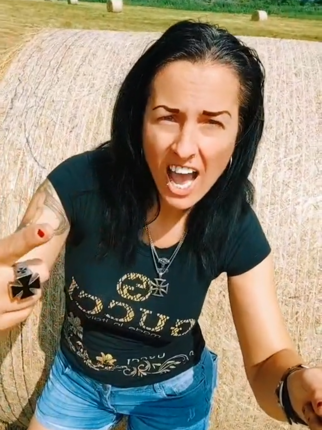 @🤟Deutschrock_g&ouml;re_81🤟