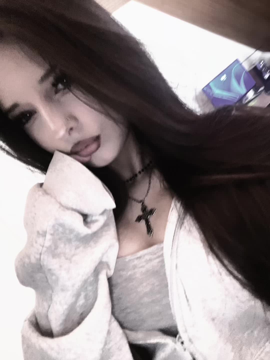 @❦