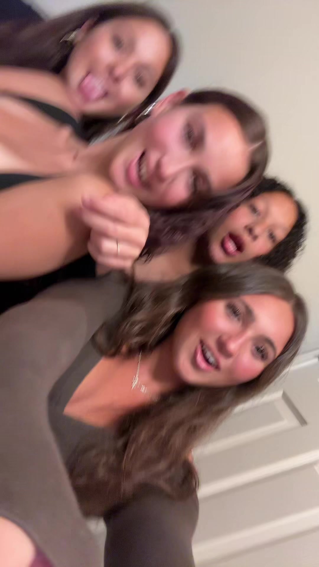 @mia