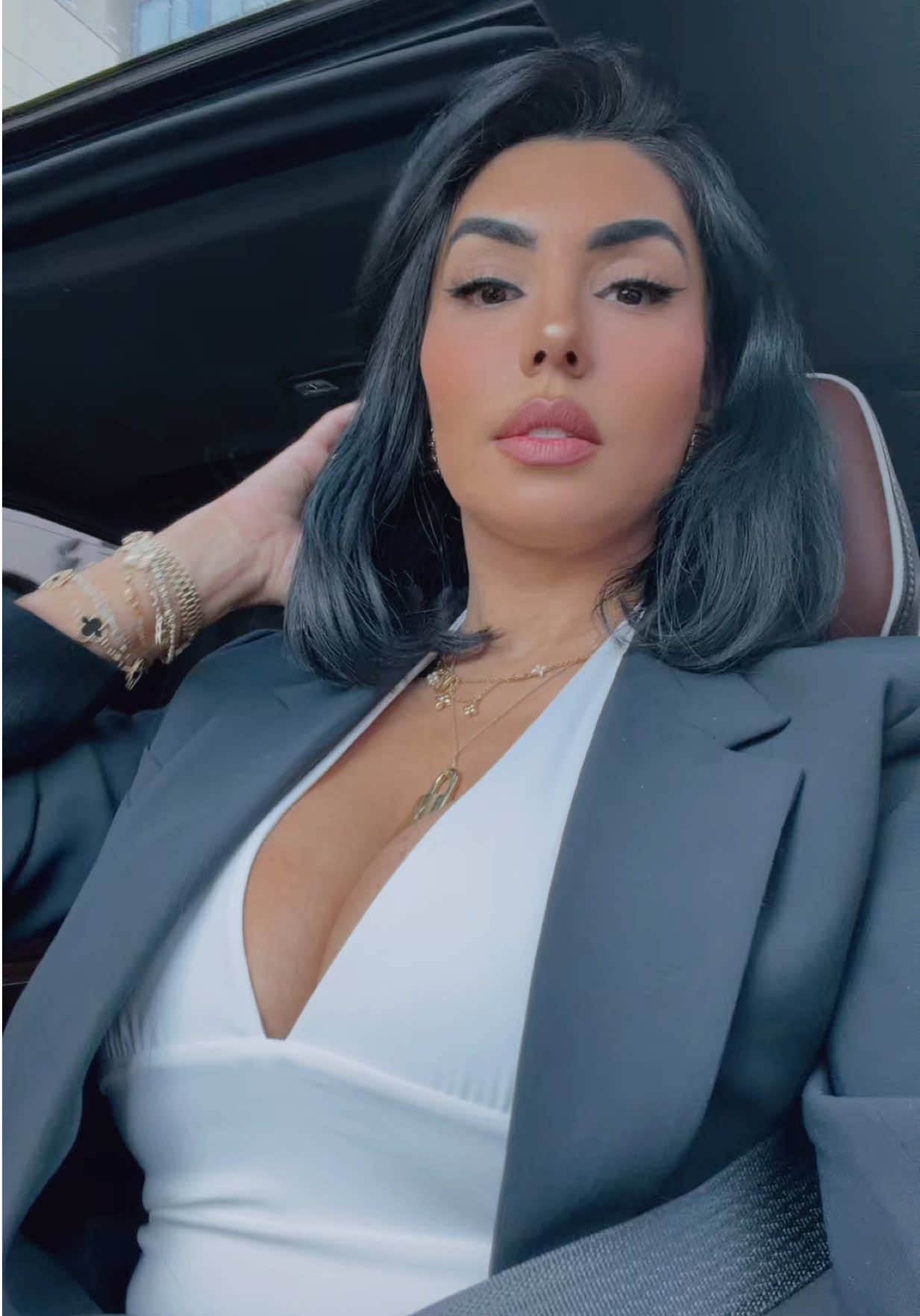 @zarazaherr