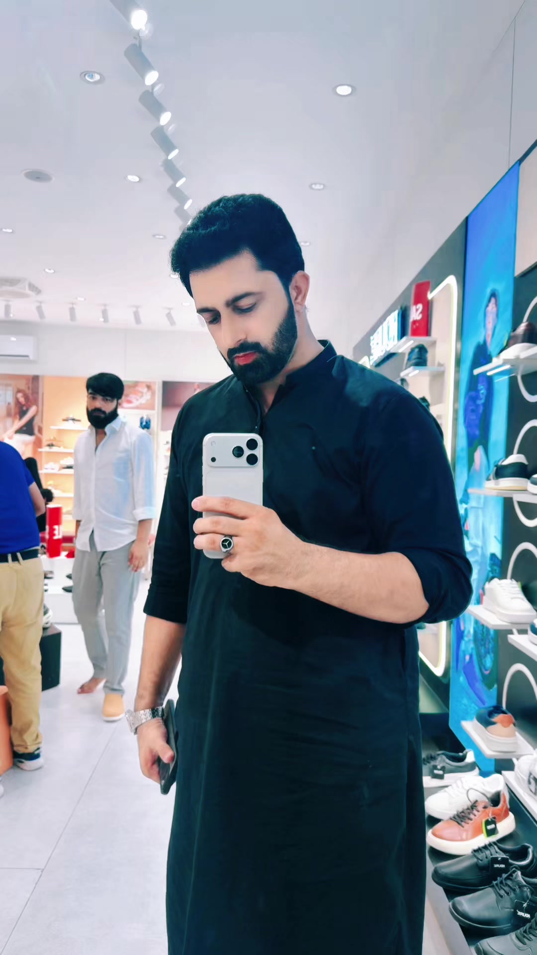 @🧔🏻خان