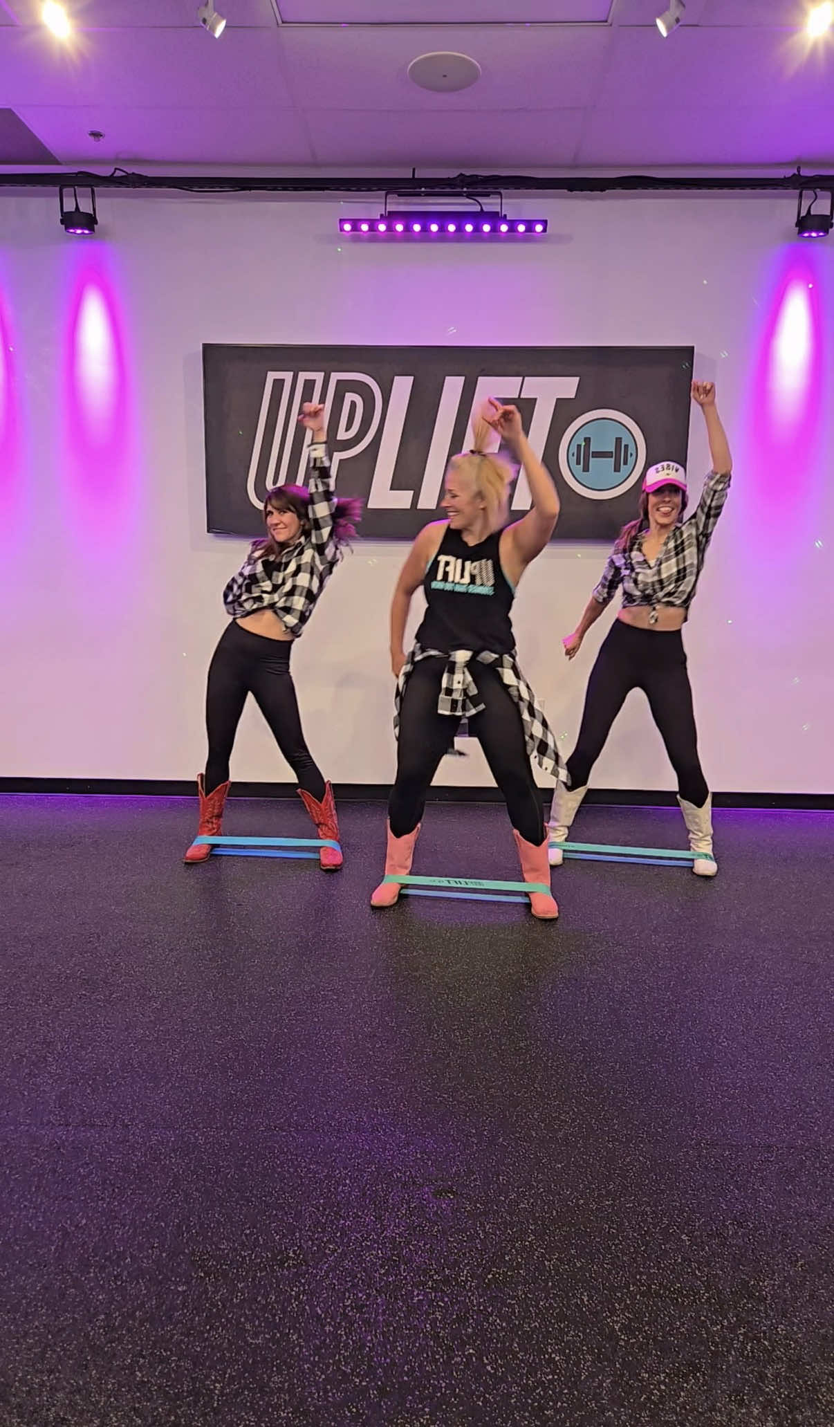 @SHiNE Dance Fitness