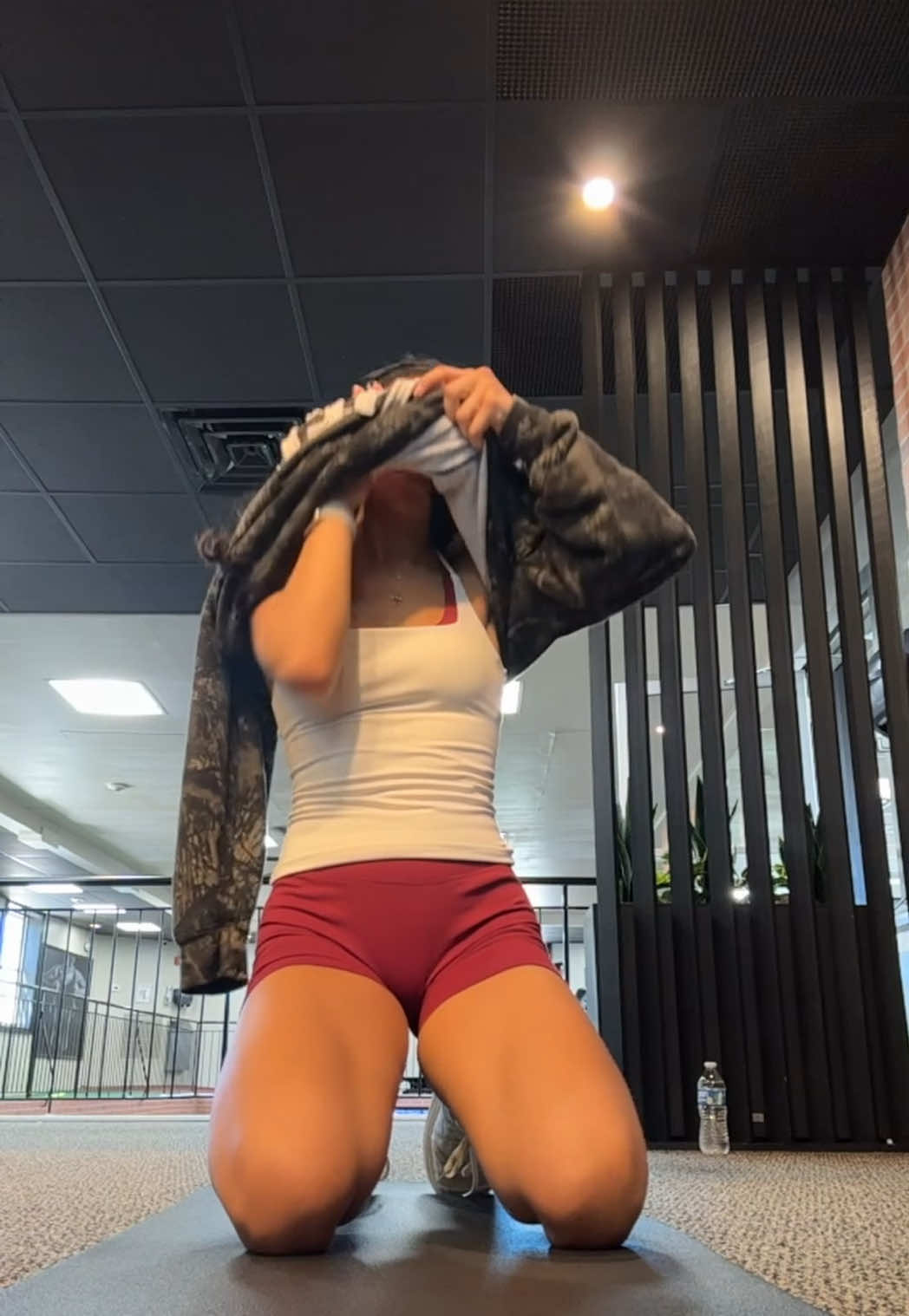 @Isabella