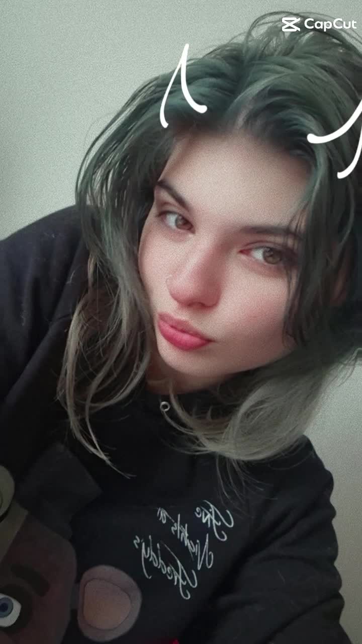 @Bella