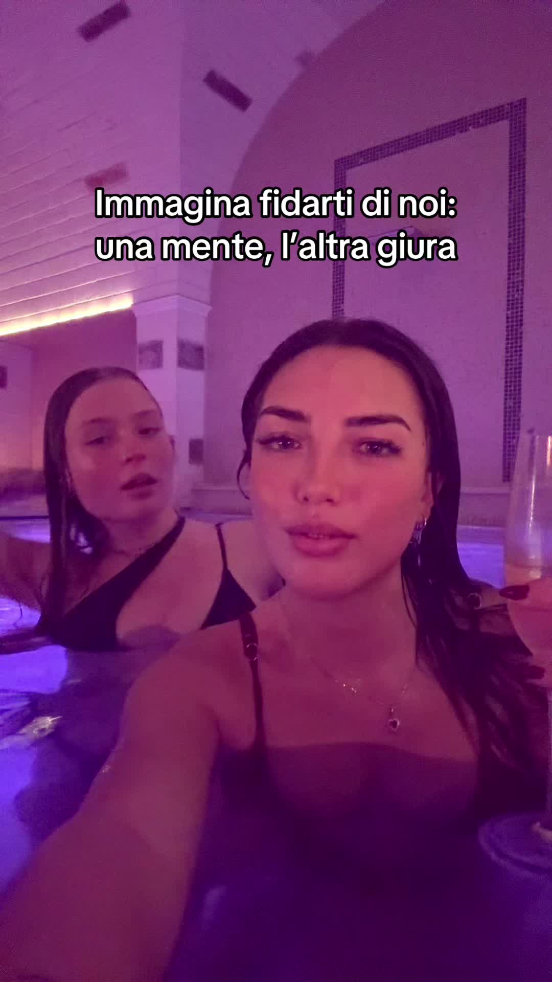 @Nicoledecarne