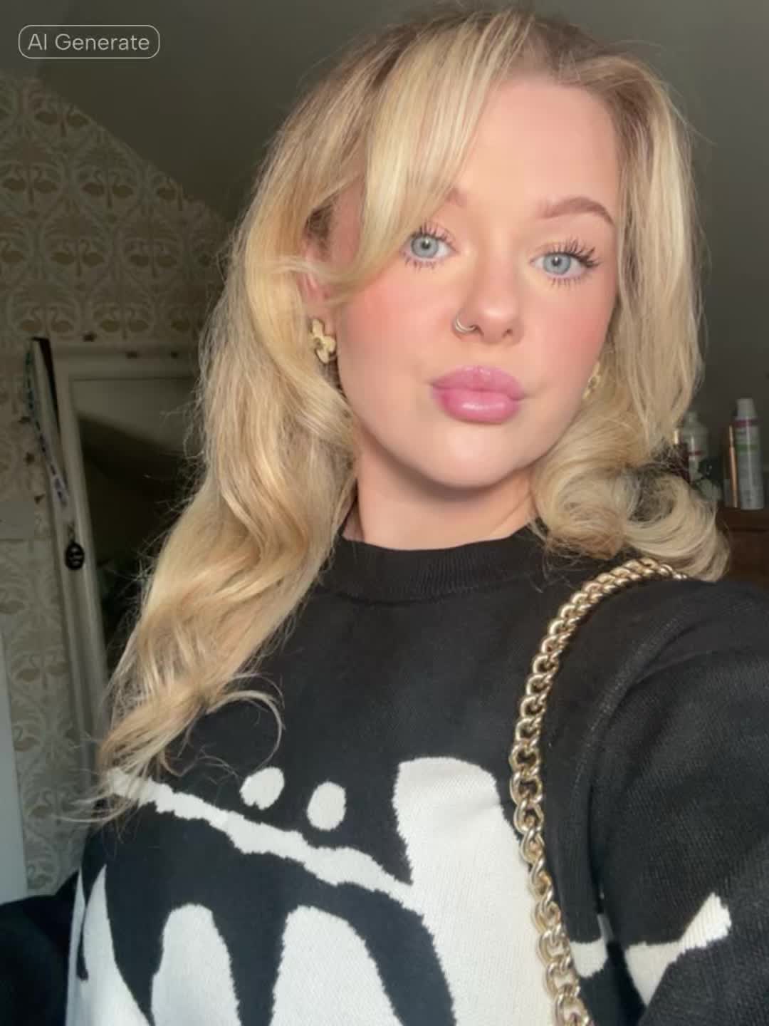 @Lisa Erskine
