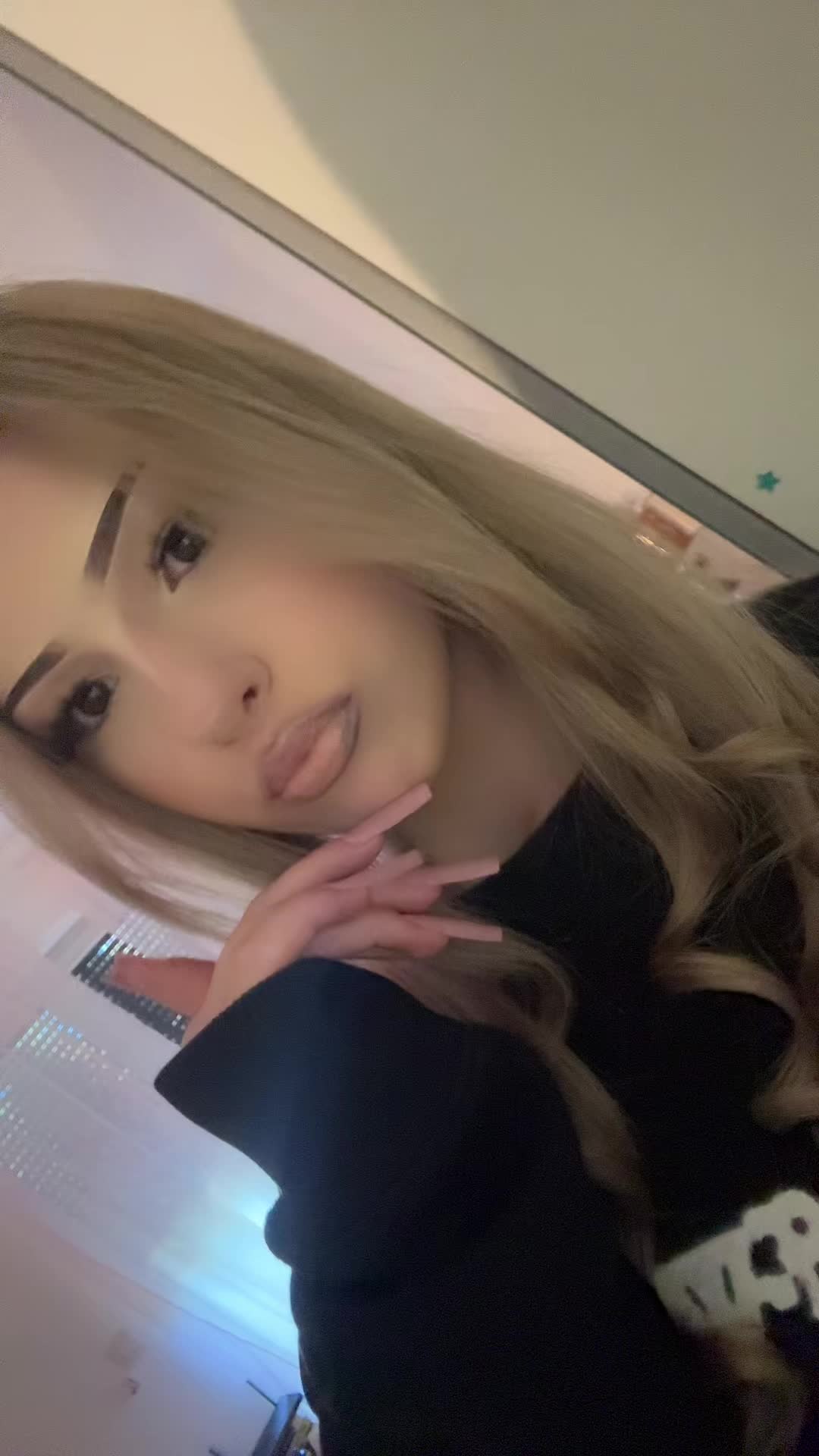 @iknowaboutyoursecret