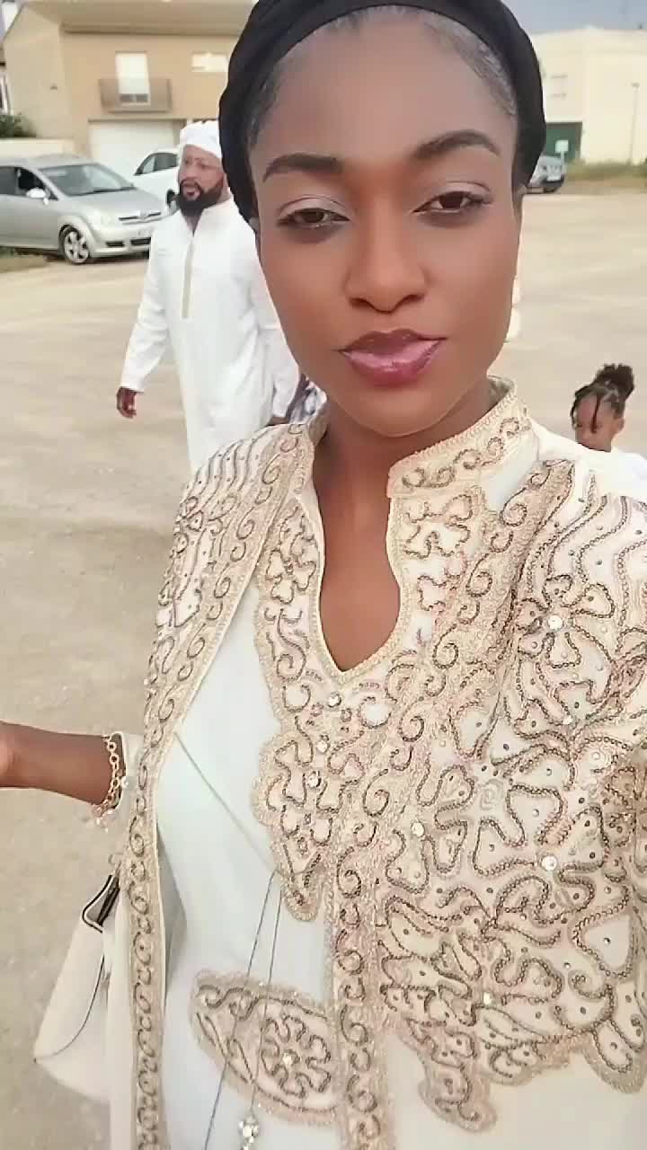 @zeenatadom