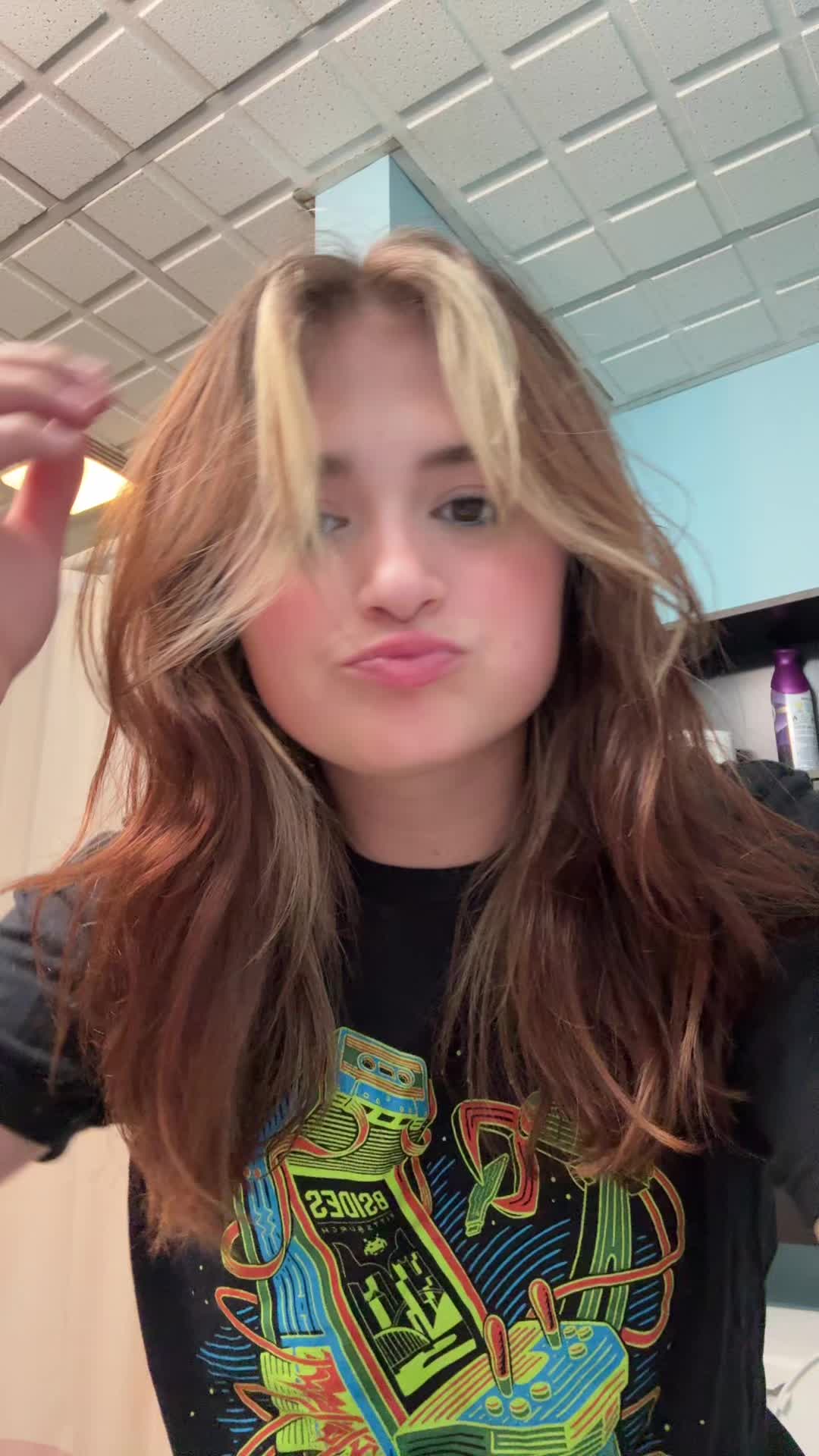 @Loralie🌅✝️