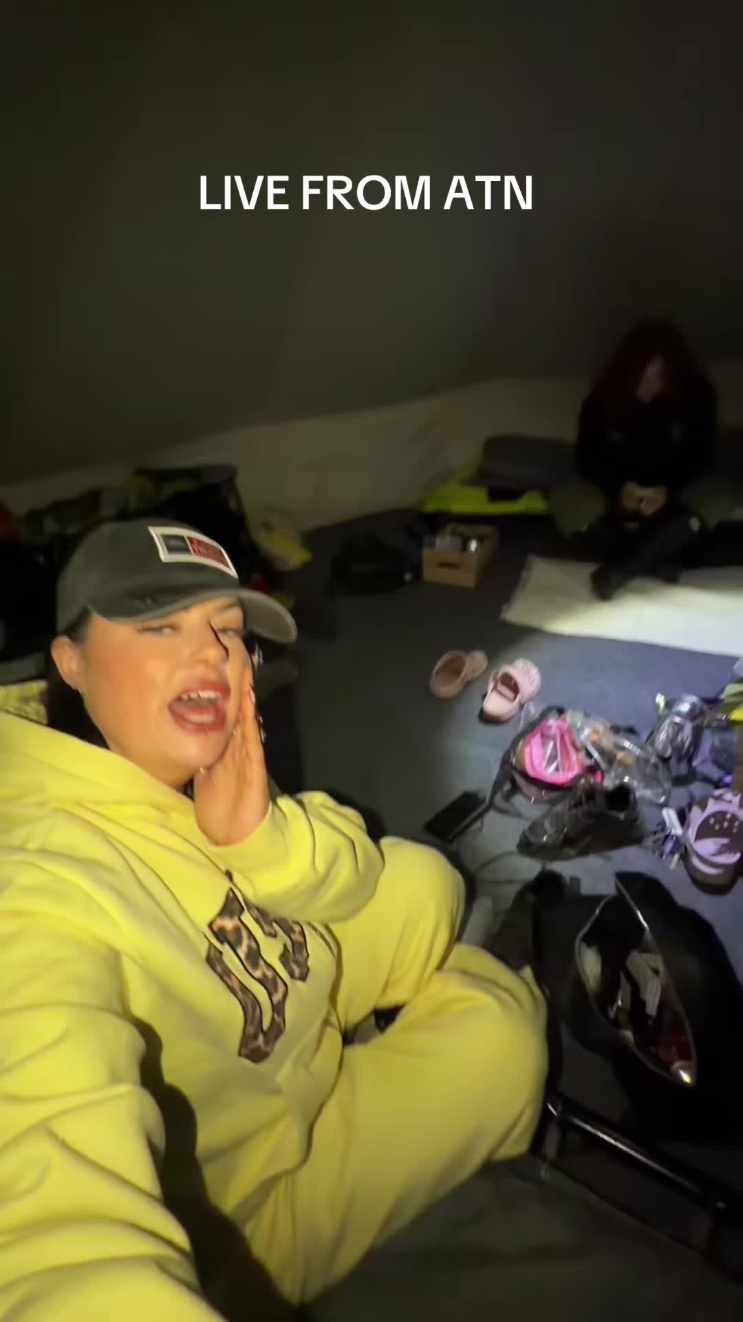 @robynmcmanus_