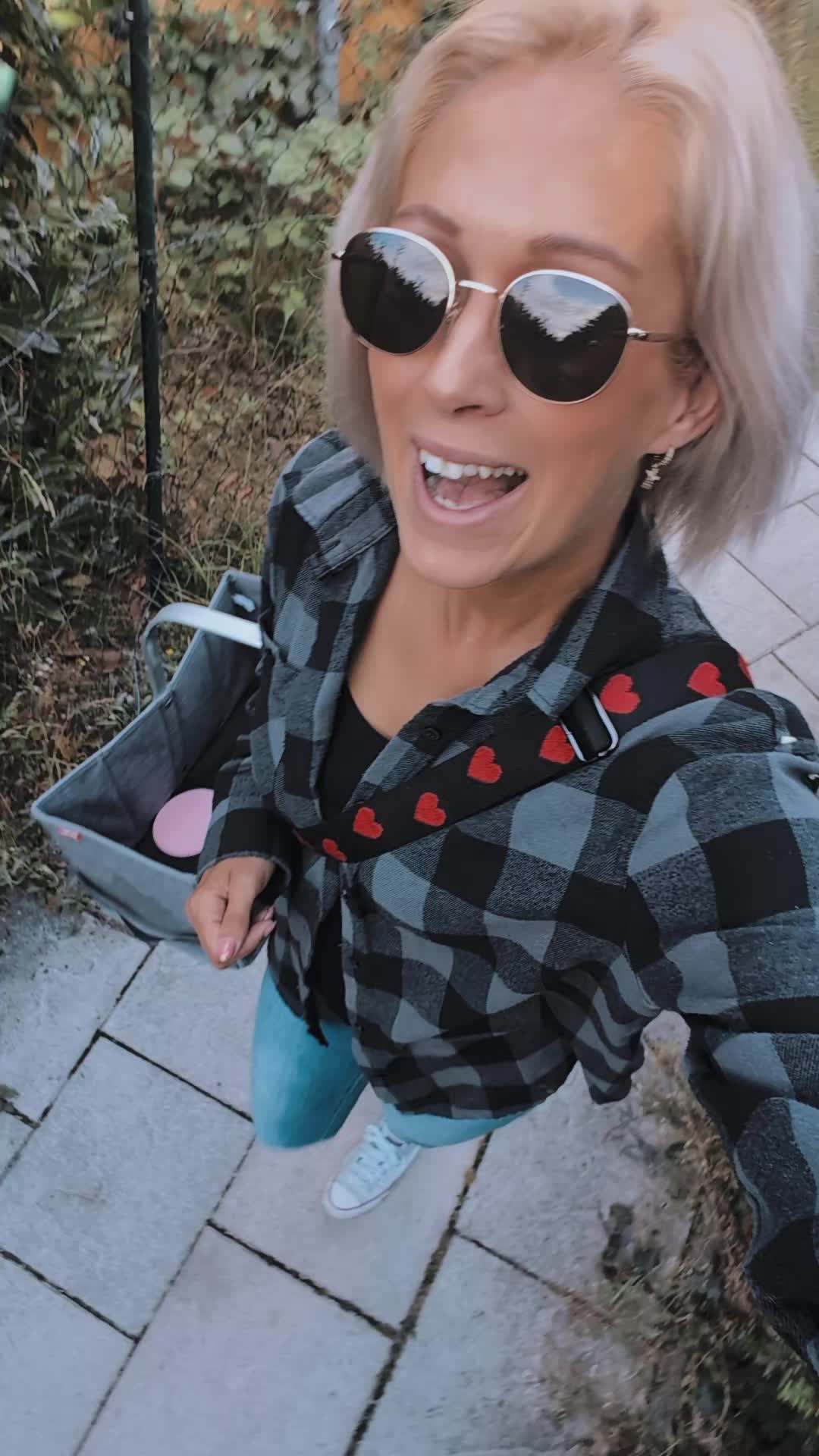 @🥳Josy Jokkmokk🥳