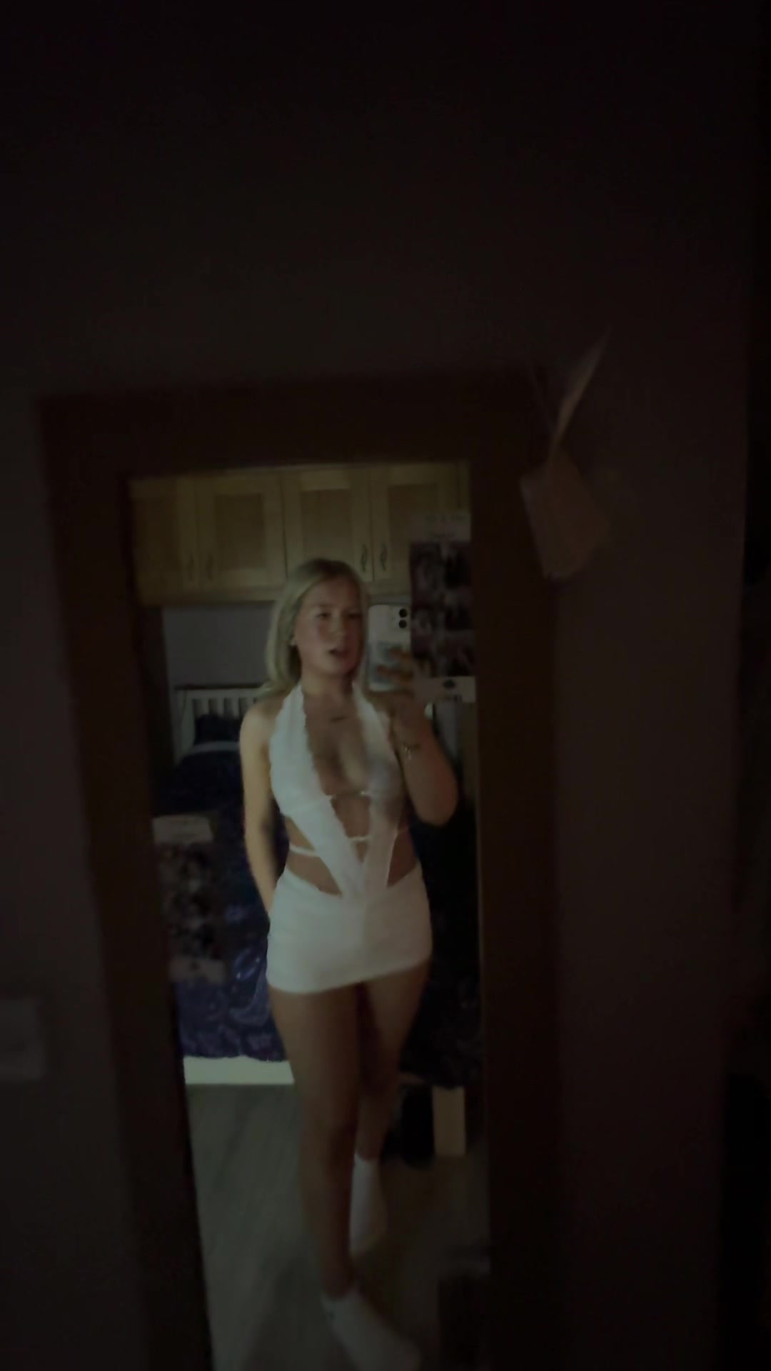 @Ella