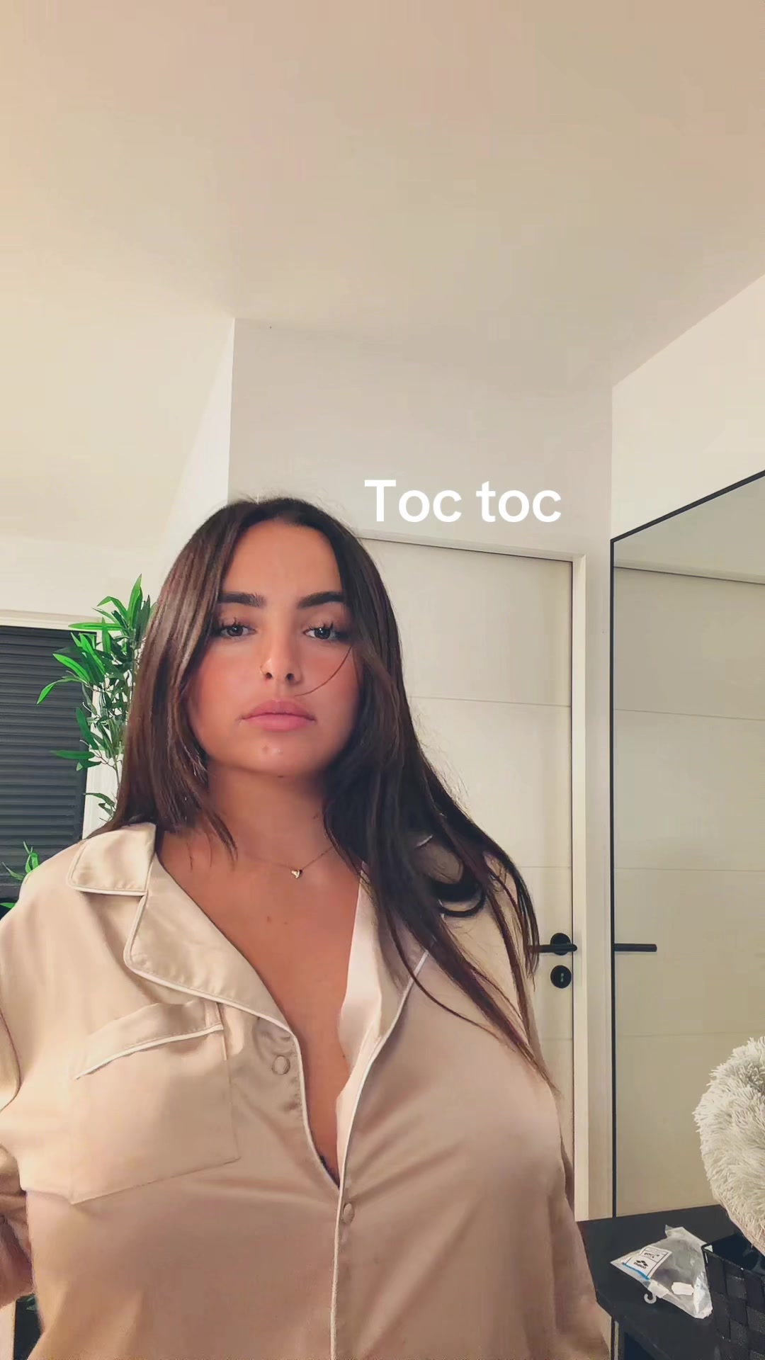 @user19990686207