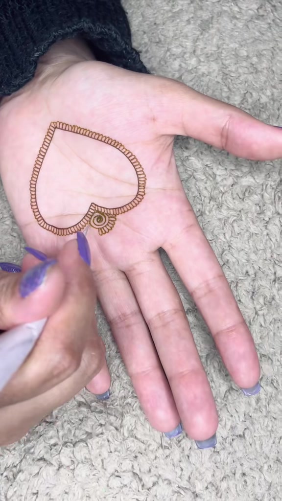 @Assia Mehndi