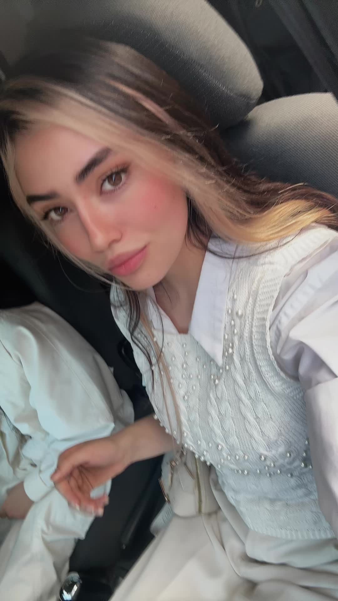 @Niayesh Khanian