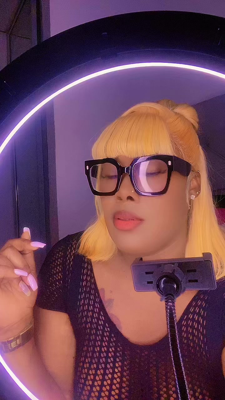 @Witchinamauvais