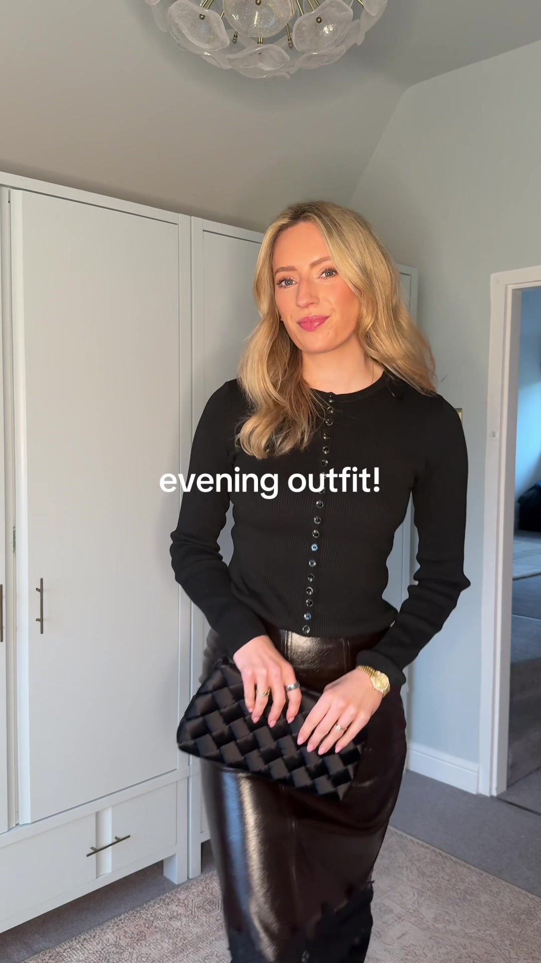 @charlywears
