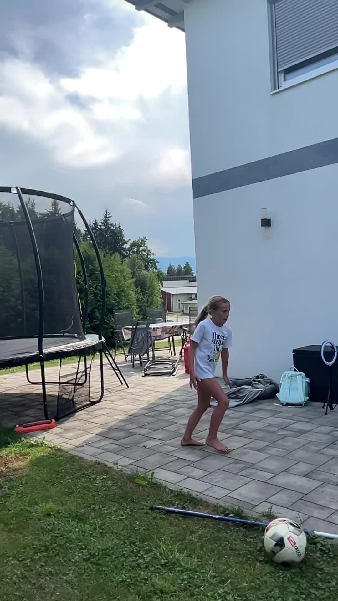 @emely.flips._