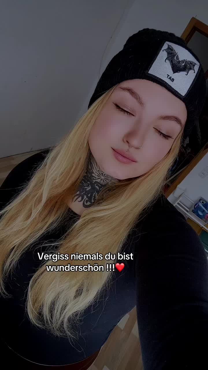 @....