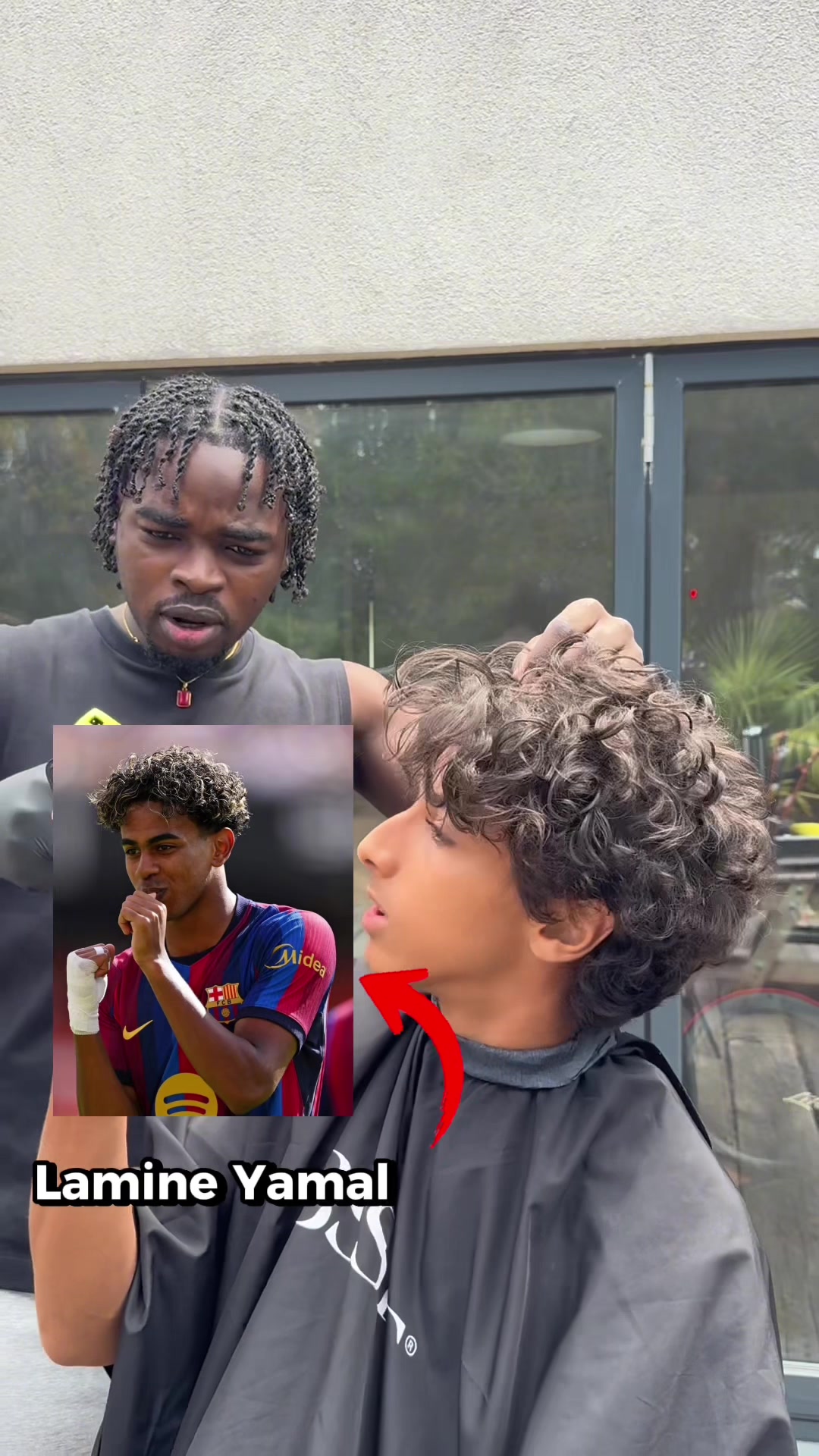 @Mo&rsquo;s Barbers