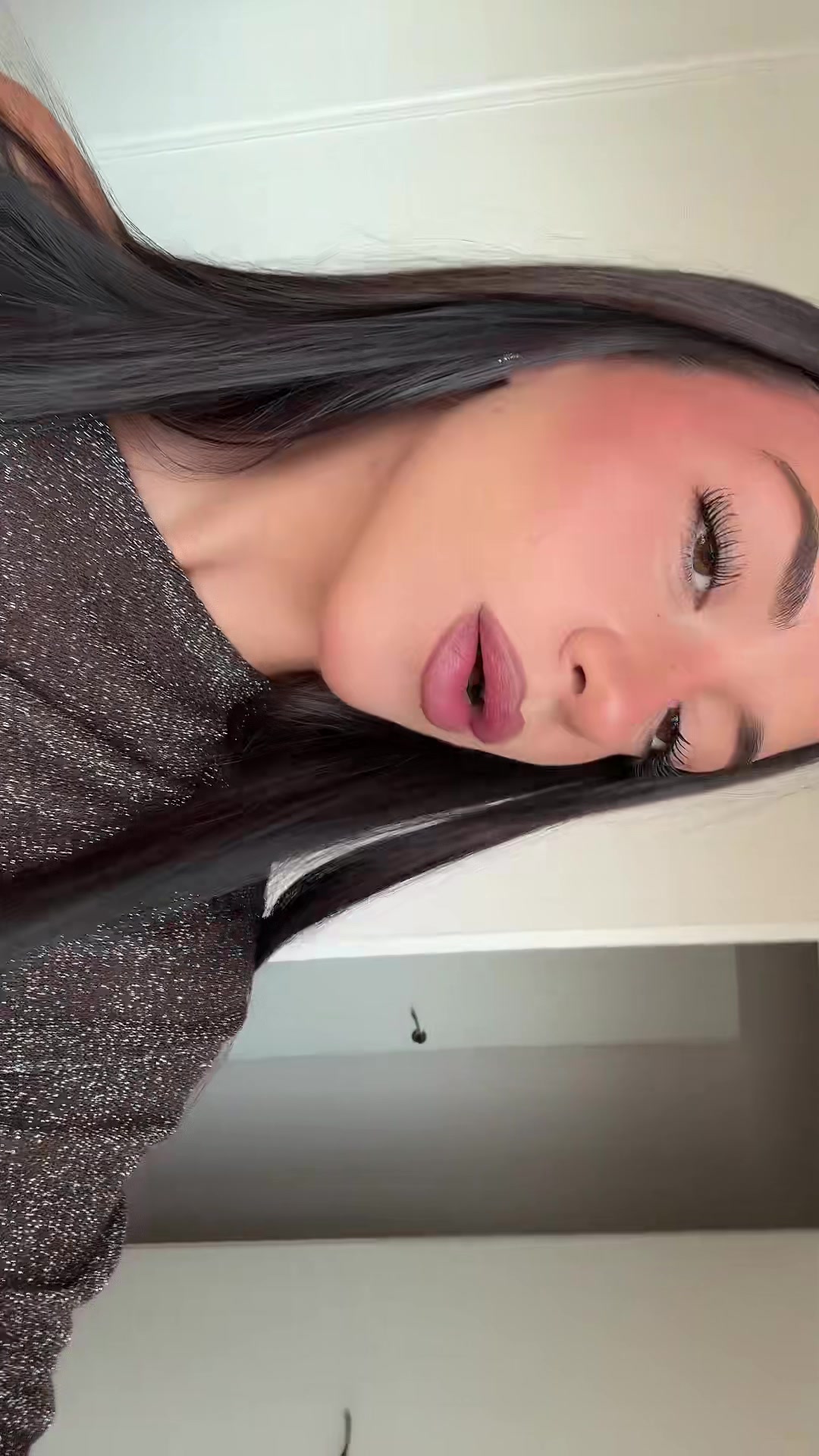 @๐;