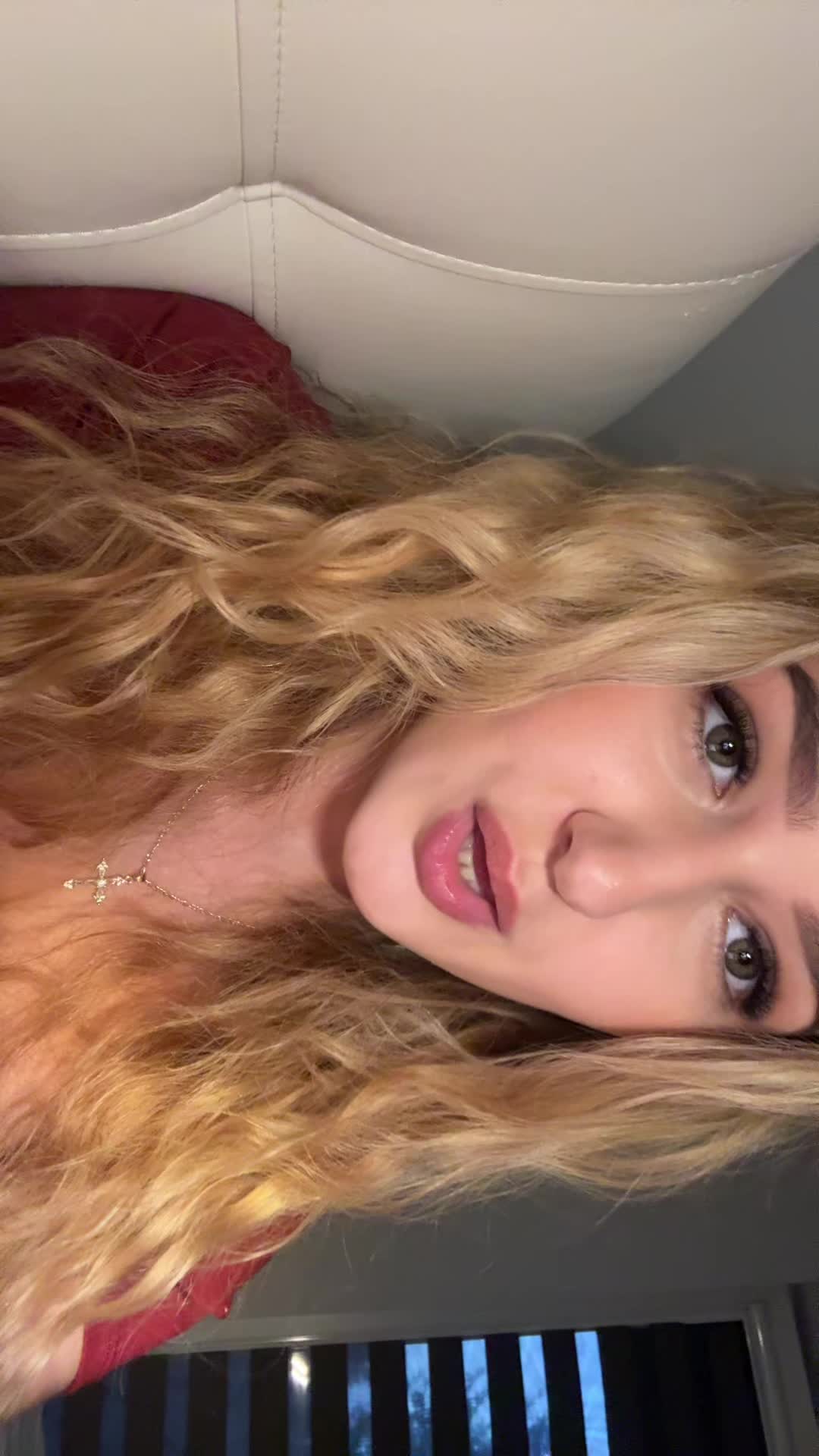 @zuzaa