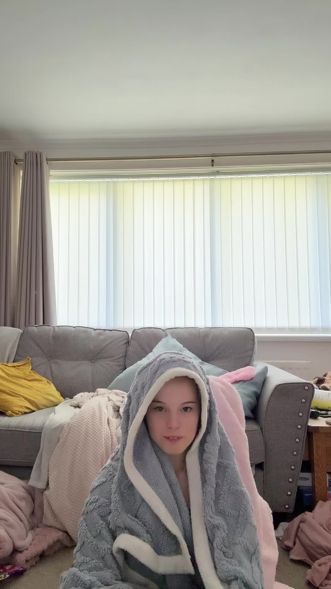 @Justagirl😘