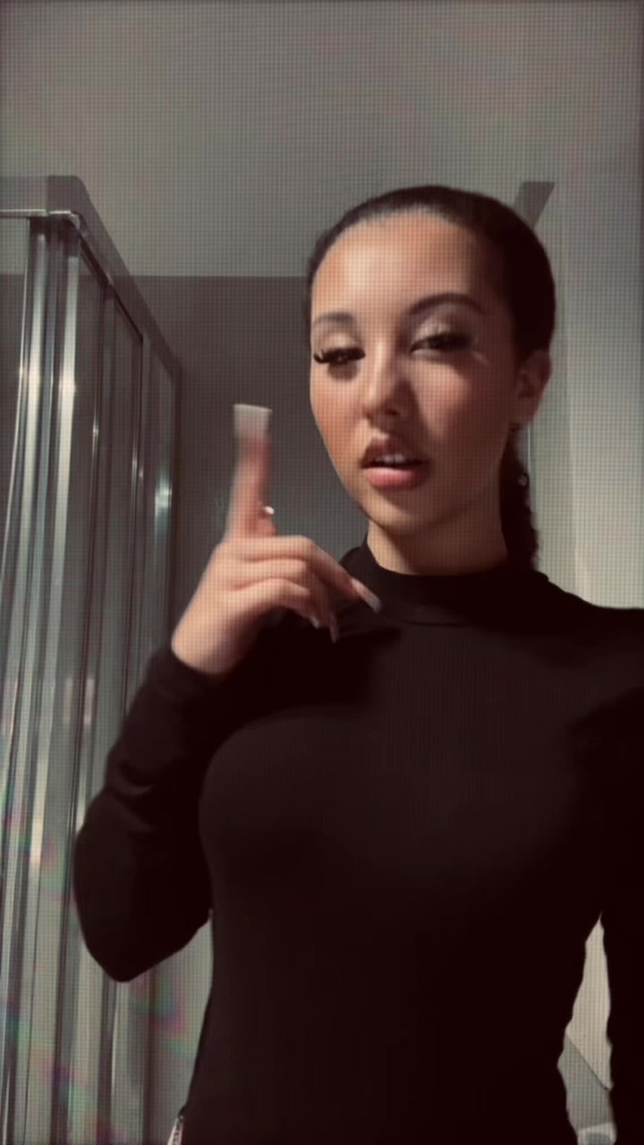 @𝓥𝓲𝓸