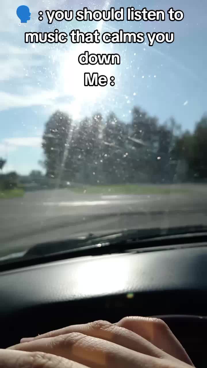 @Elli