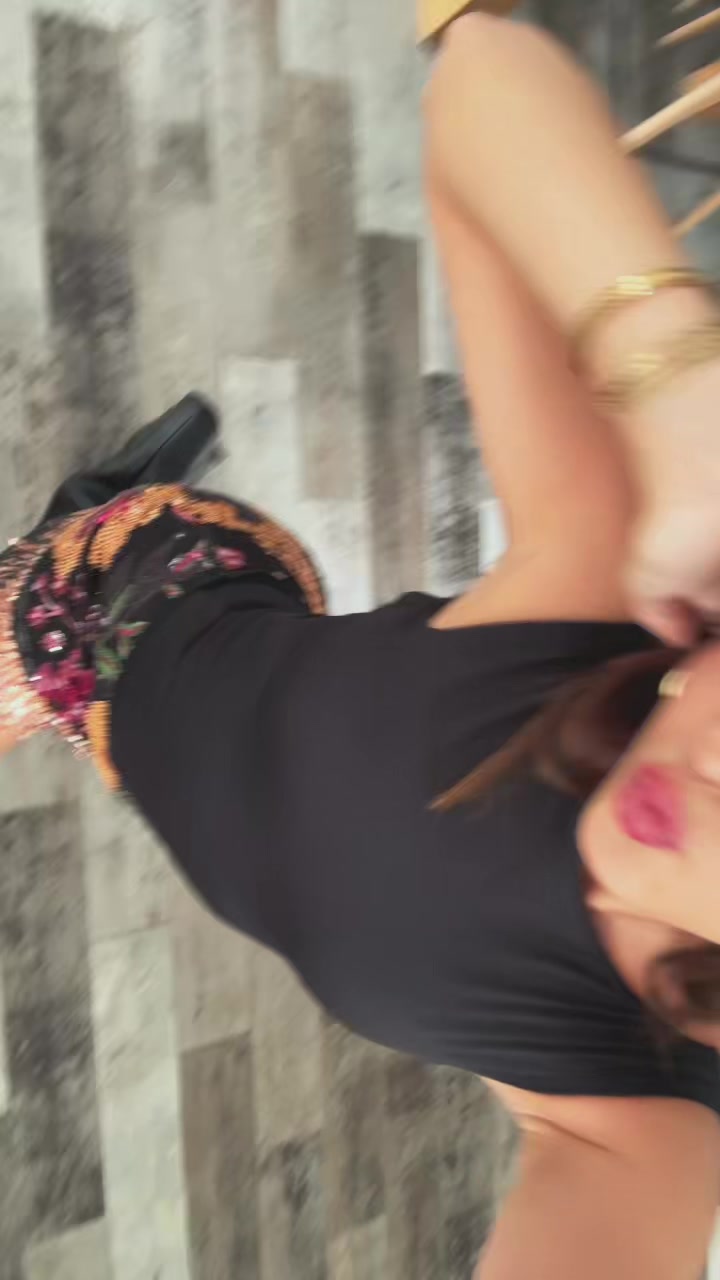 @irisgomezzzz