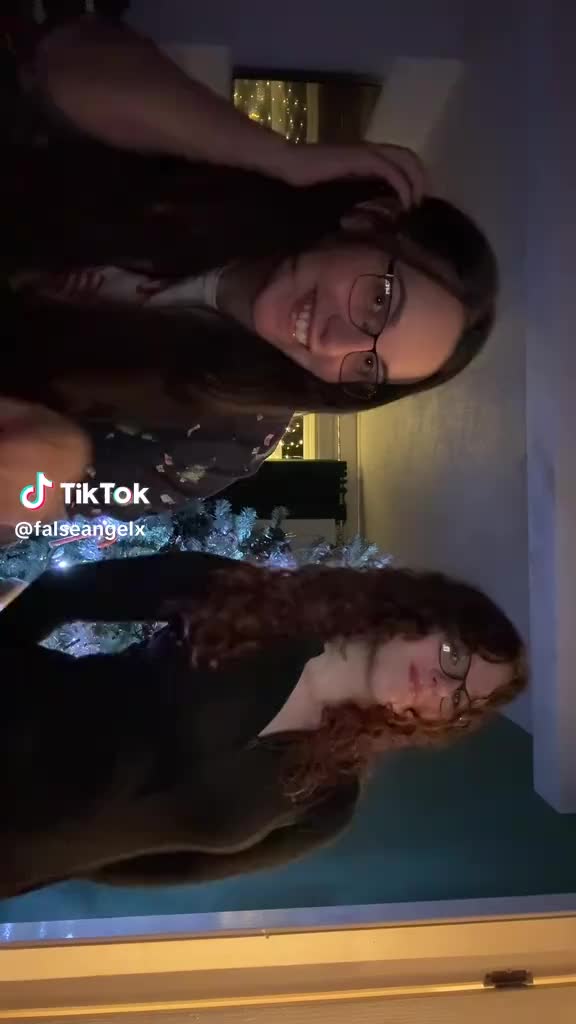 @Babbling_Brooke<3