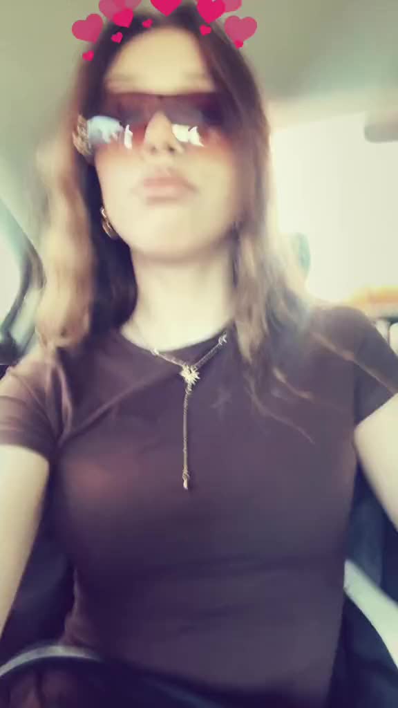 @annushka