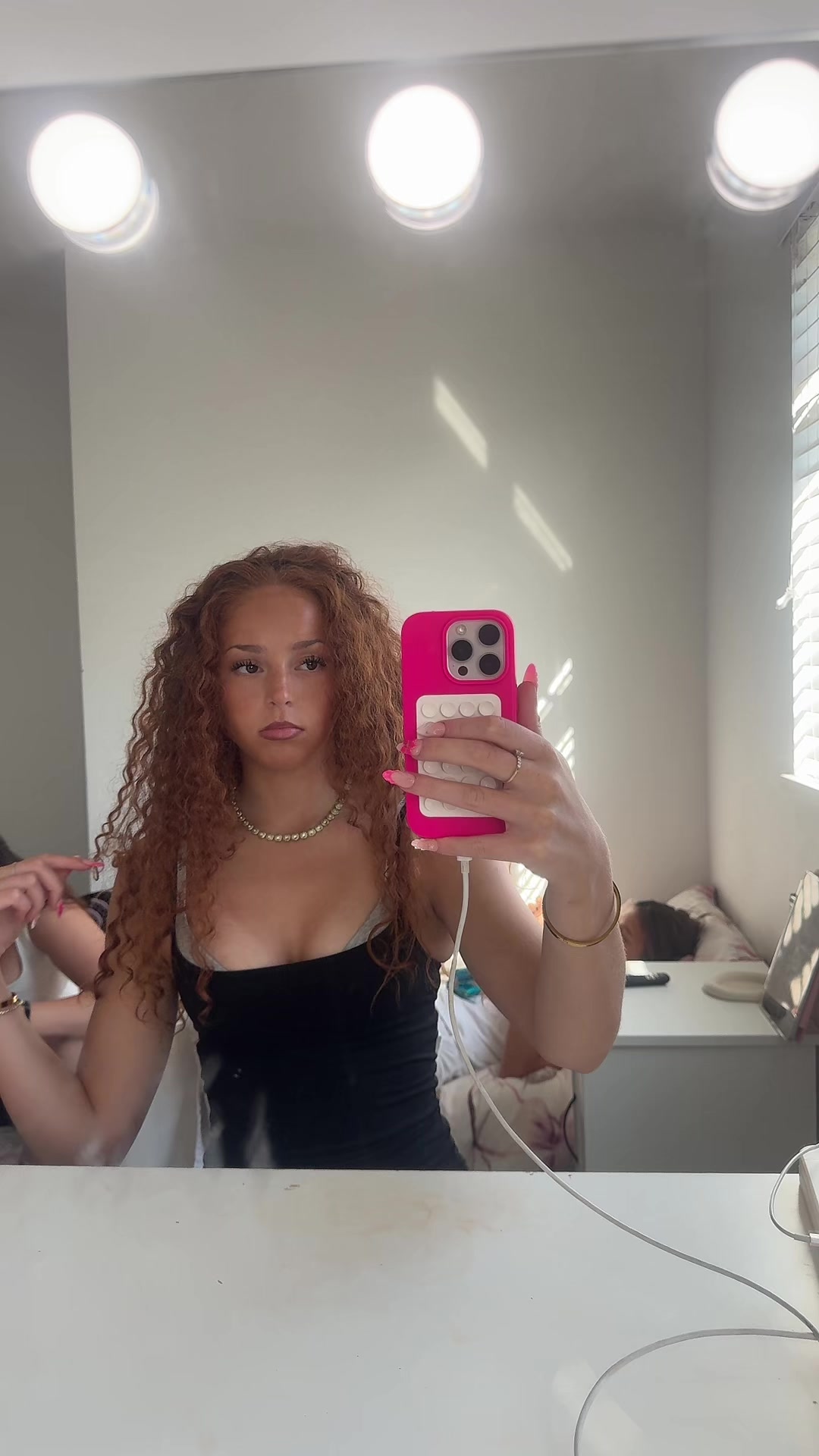 @𝐞𝐥𝐢 𝐦𝐞𝐥𝐨