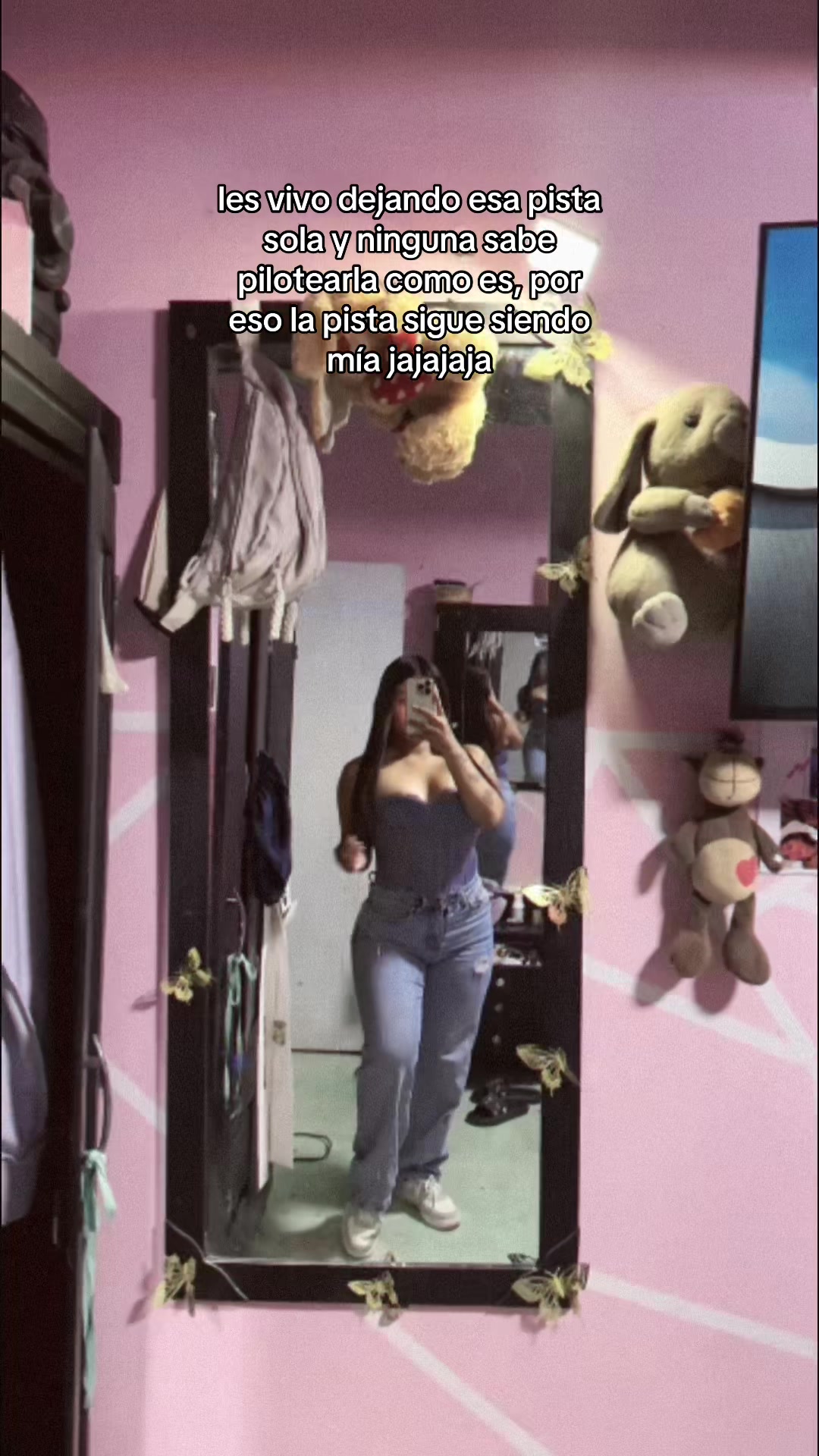 @Castañeda