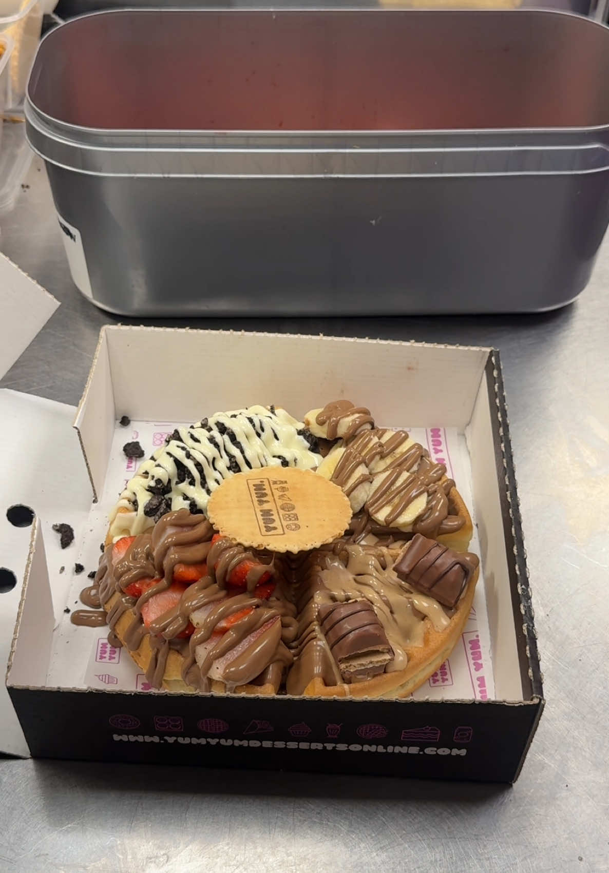 @Yum Yum Burgers & Desserts