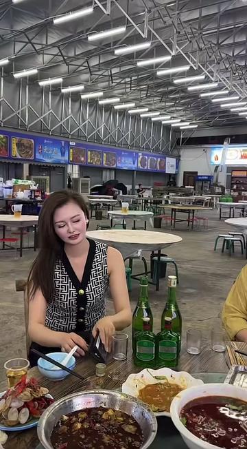 @The girl selling electronics