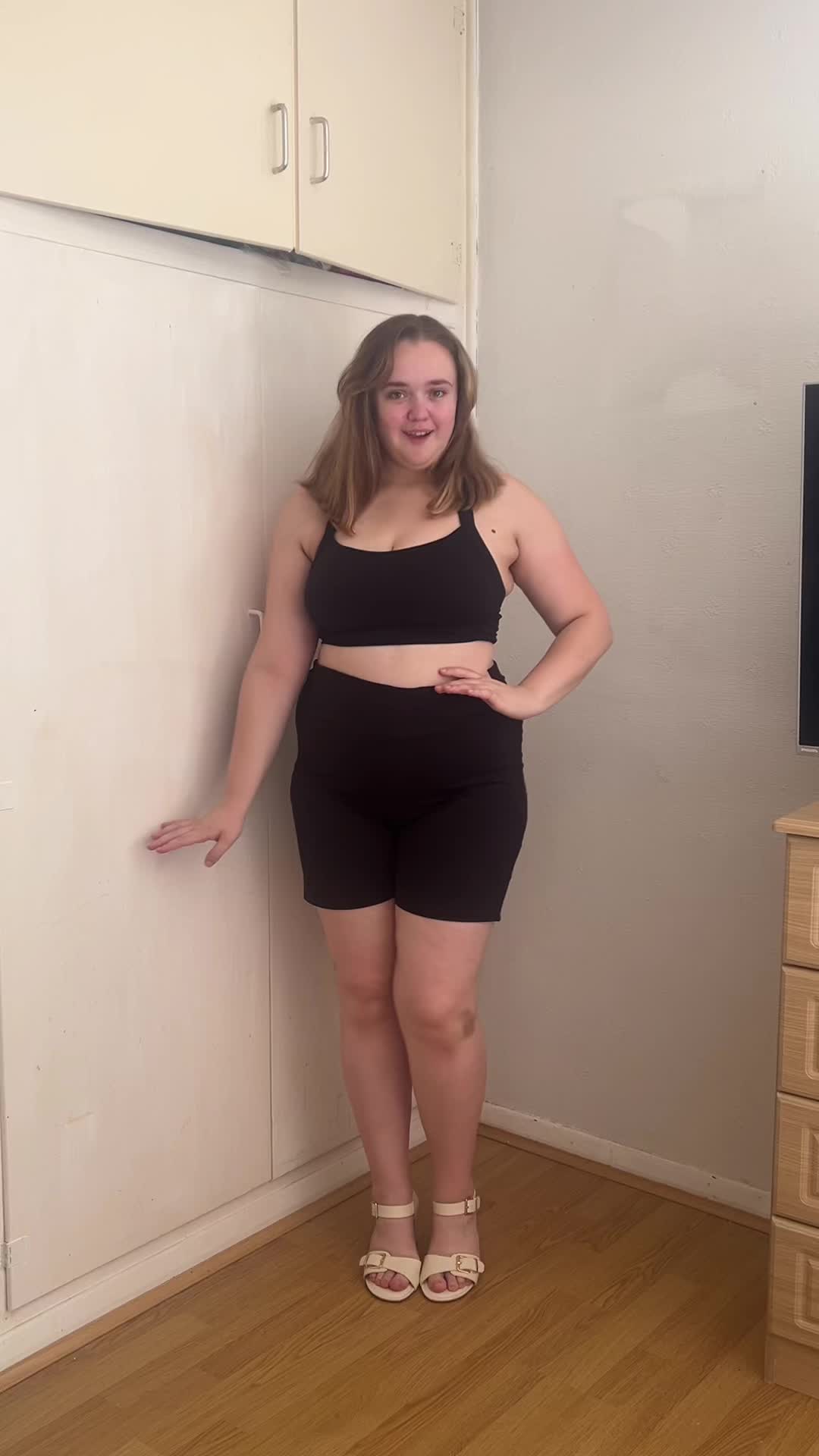 @chloe.holmes