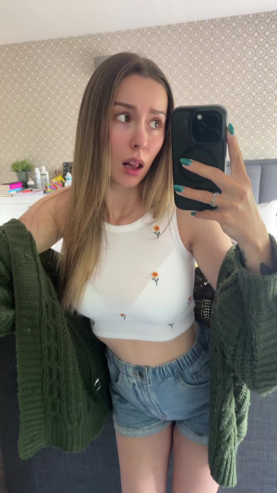 @ThatgirlH