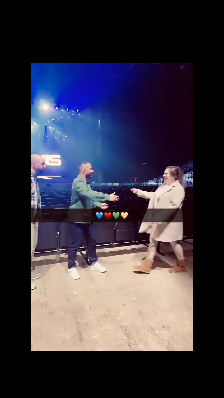@Natasha24xox